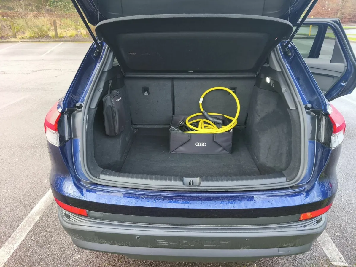 222 Audi Q4 etron. Low mileage. - Image 4