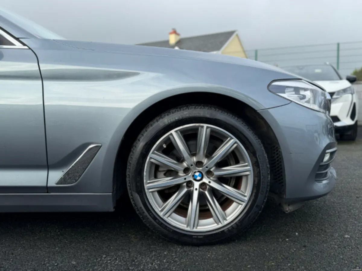 BMW 5-Series 520D SE - Image 4