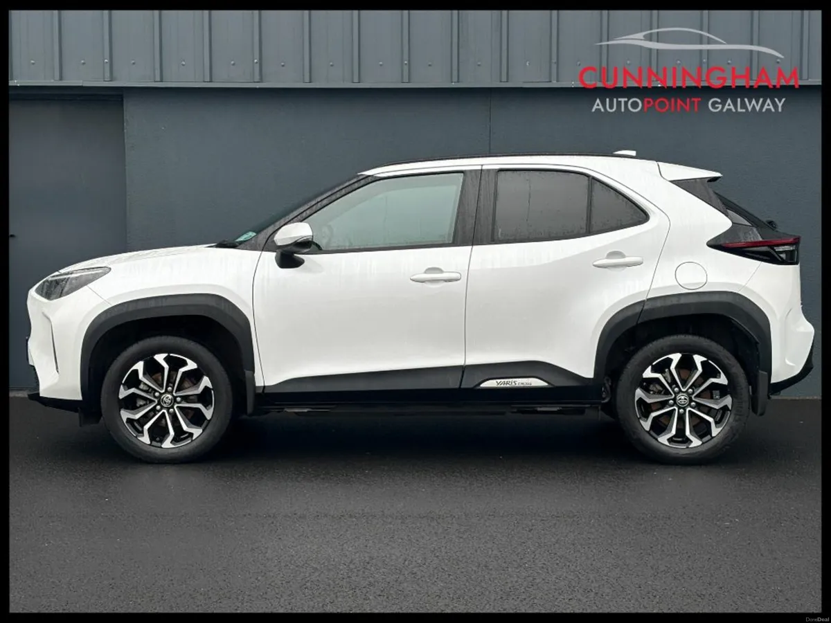 Toyota Yaris Cross L-Sport Hybrid - Image 4