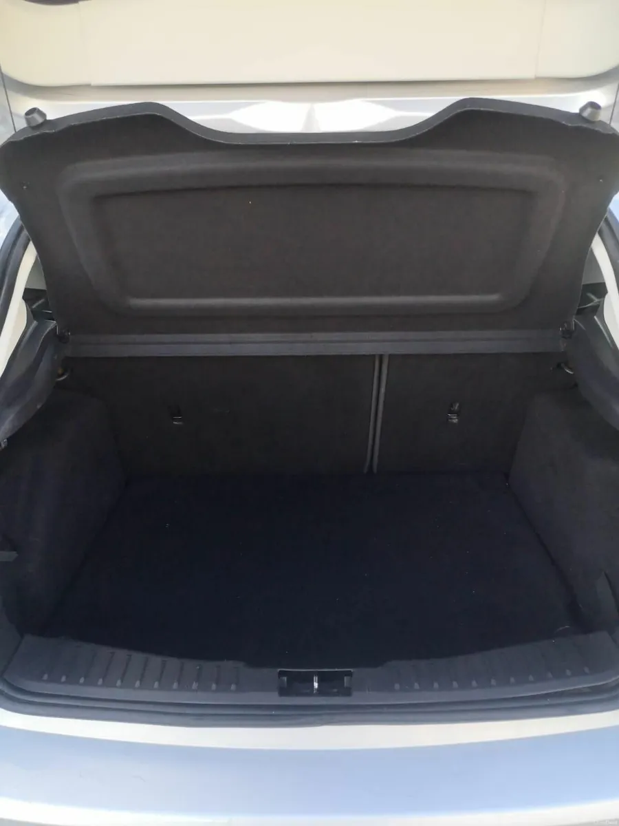 Ford Focus Hatchback – 1.6L Diesel – 2013 (132) - Image 2