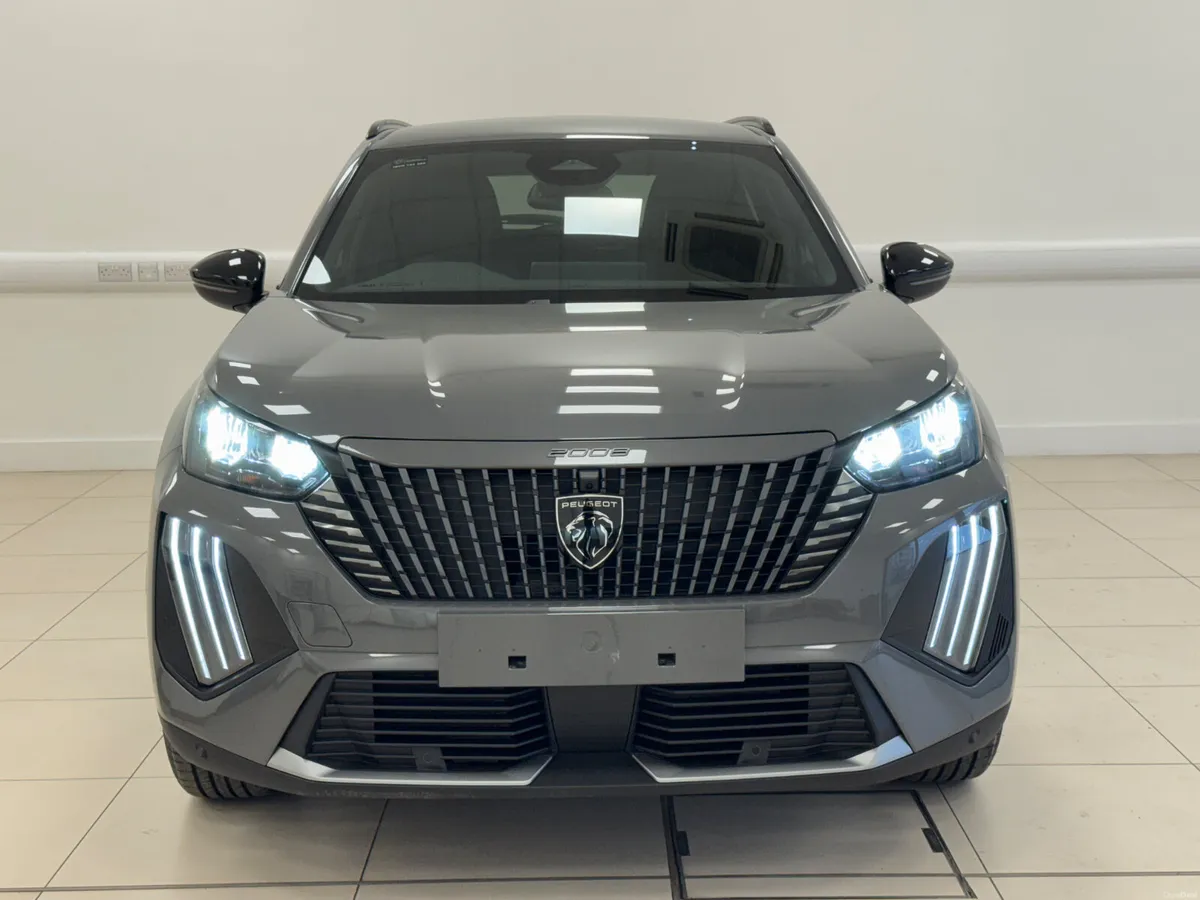 Peugeot e2008 - Image 2
