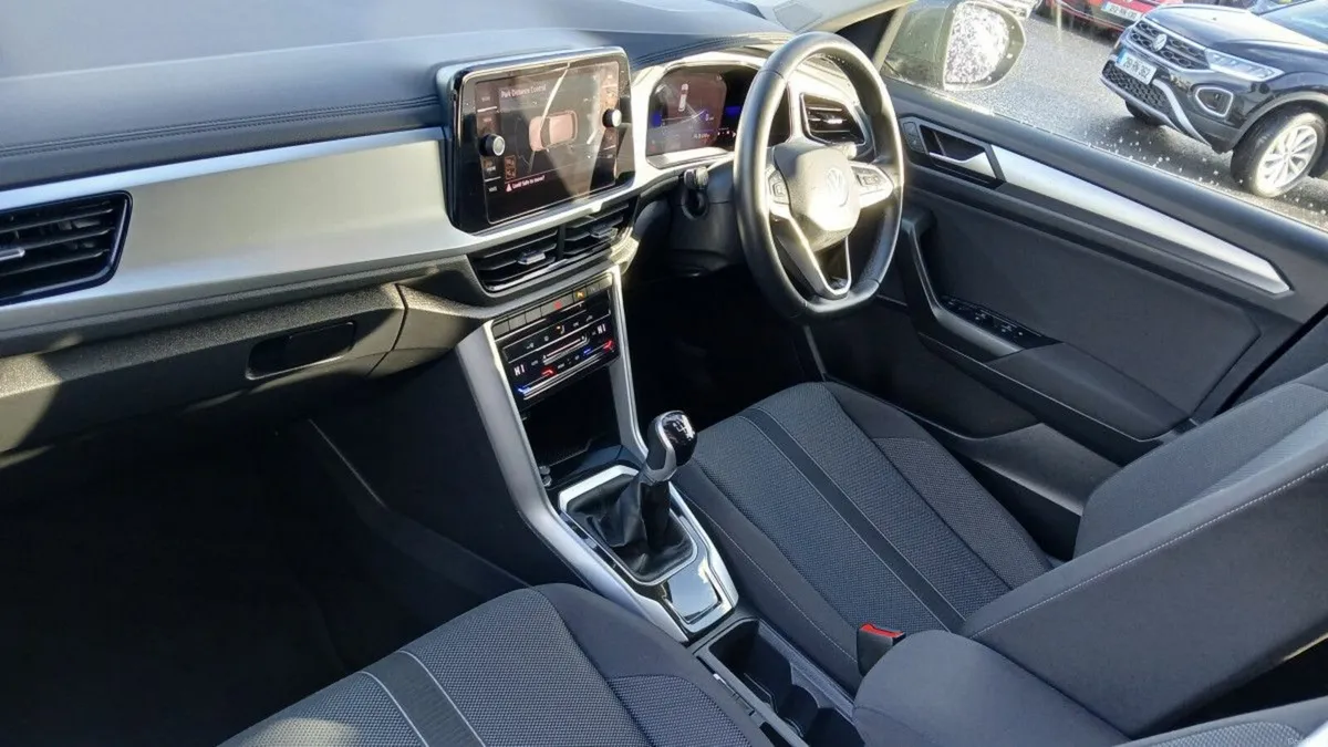 Volkswagen T-Roc Life 2.0 TDI 116HP **APP CONNECT, - Image 3