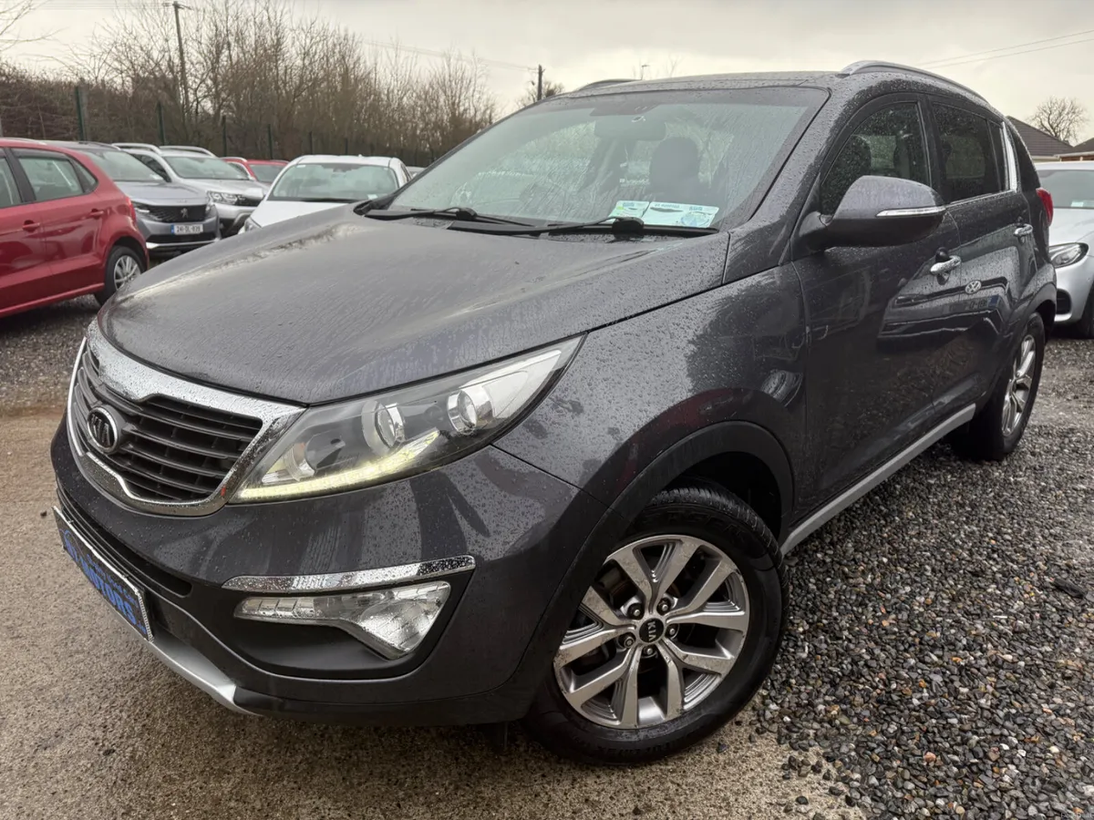 2012 Kia Sportage  1.7 LX - Image 2