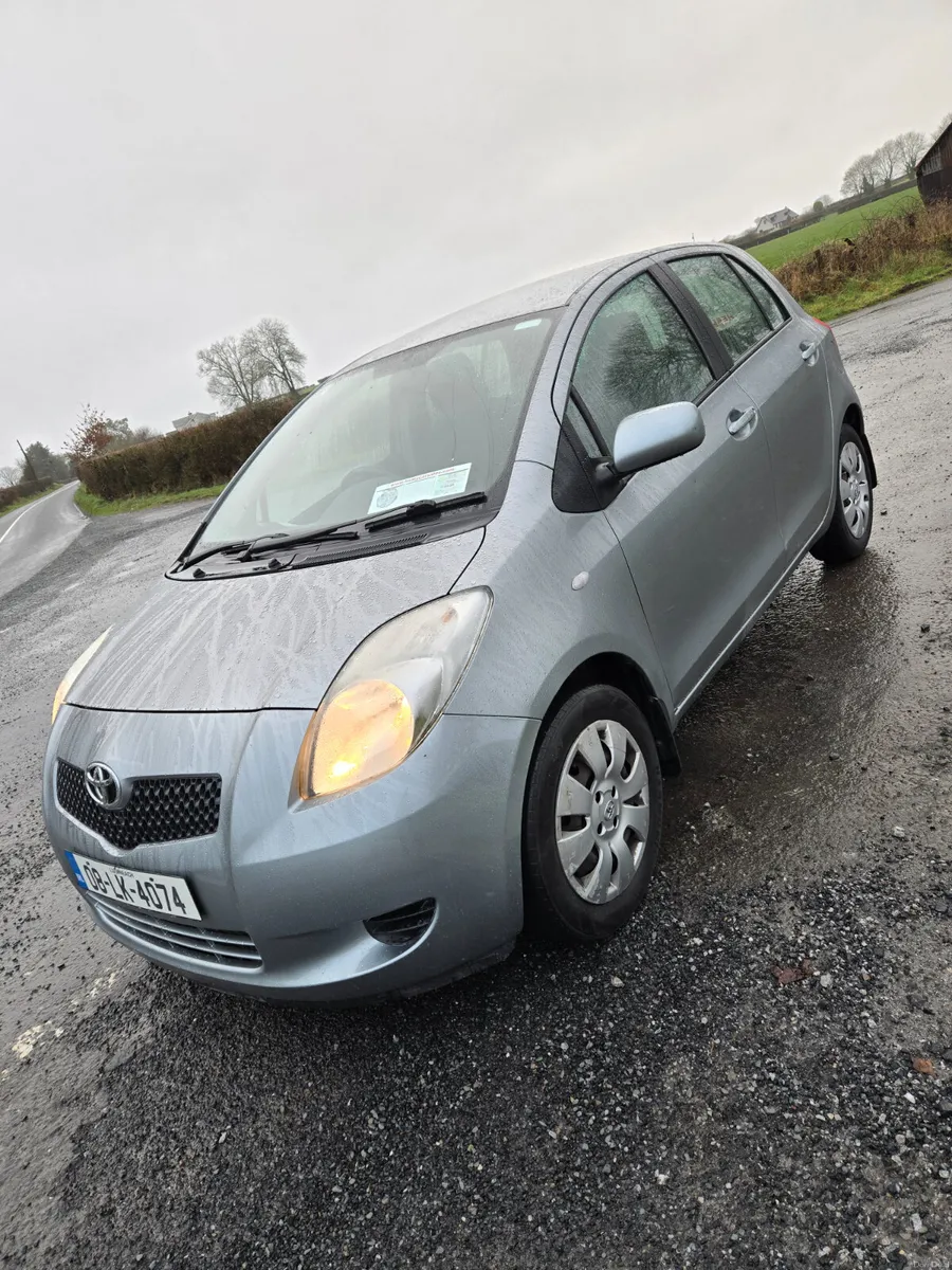 Toyota Yaris 2008 auto - Image 2