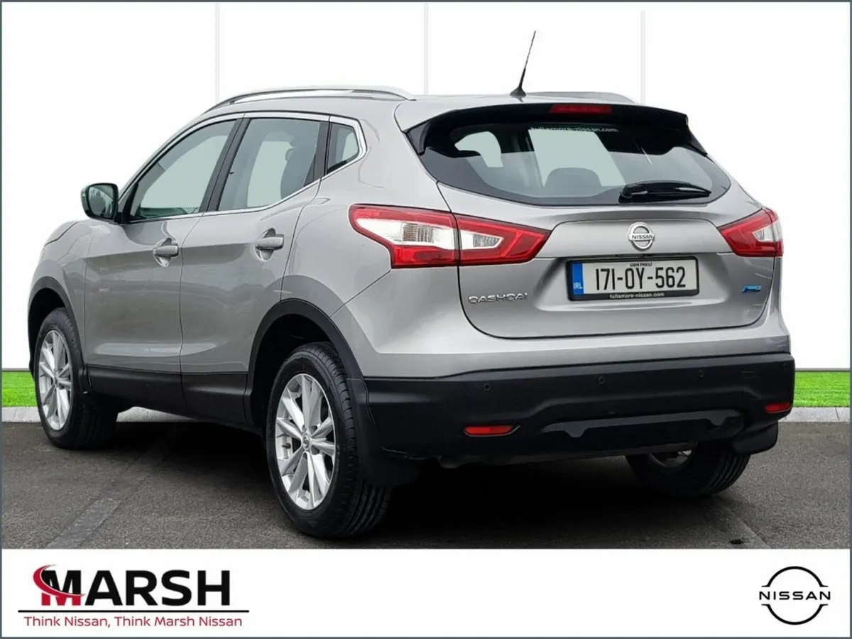 Nissan Qashqai 1.5 DCI SV CONNECT PACK 5DR - Image 3