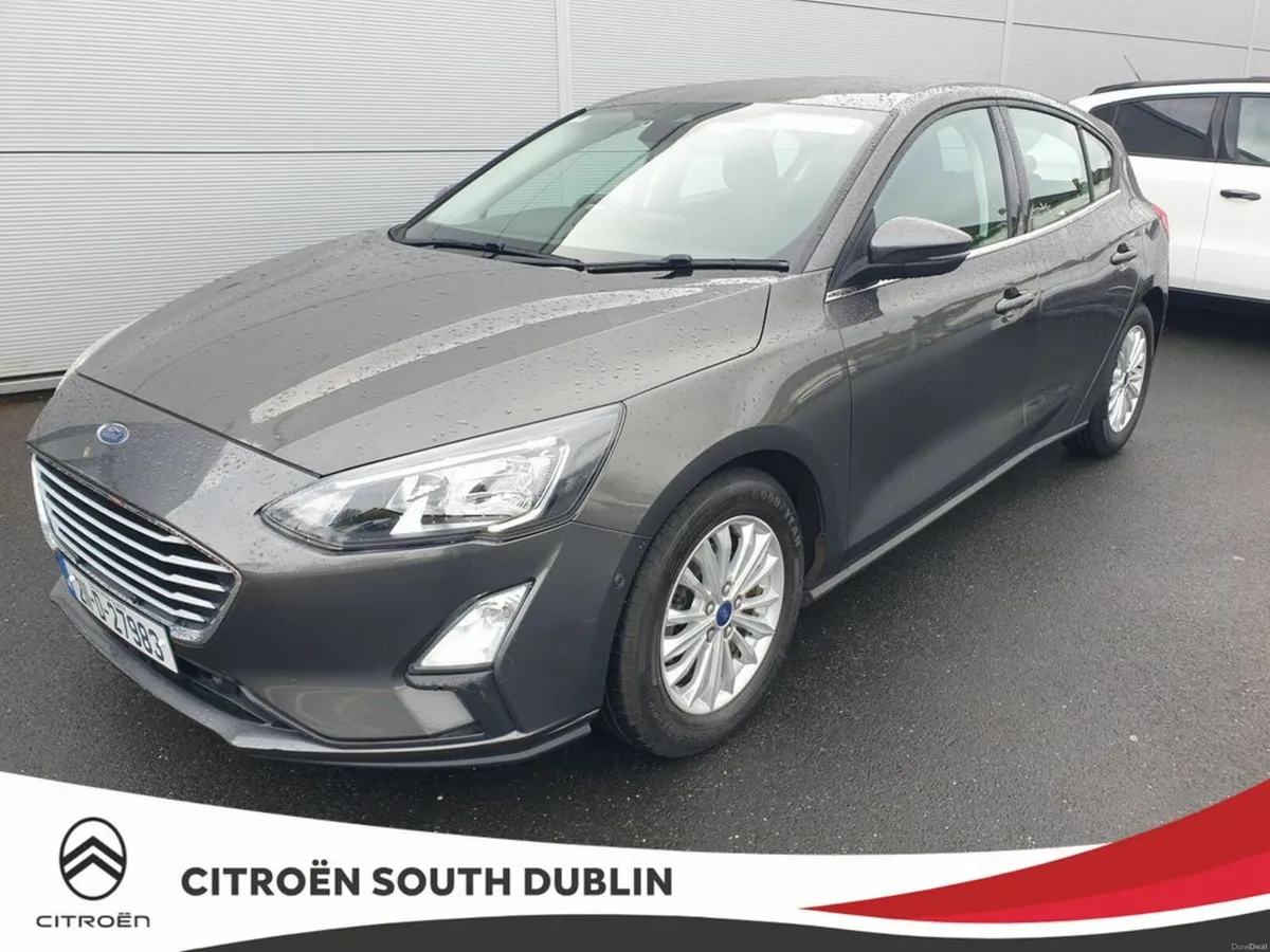 Ford Focus Titanium Edition, Automatic, Petrol, 23 - Image 1