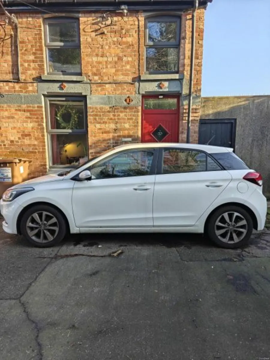 Hyundai i20 Deluxe 2018 - 2YR NCT - Image 3