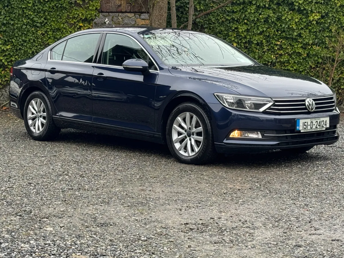 2015 Volkswagen Passat 1.6 Diesel Comfortline - Image 1