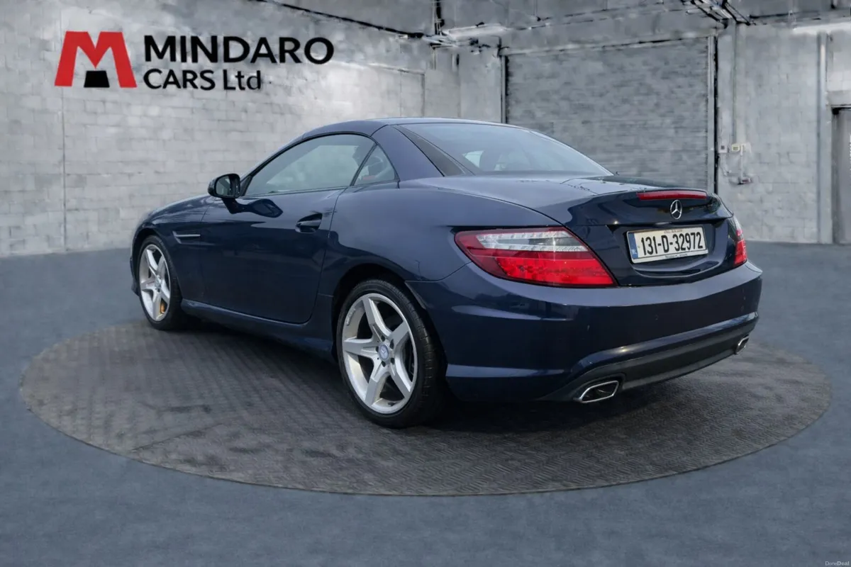 Mercedes-Benz SLK 2013//EXCELLENT CONDITION - Image 2