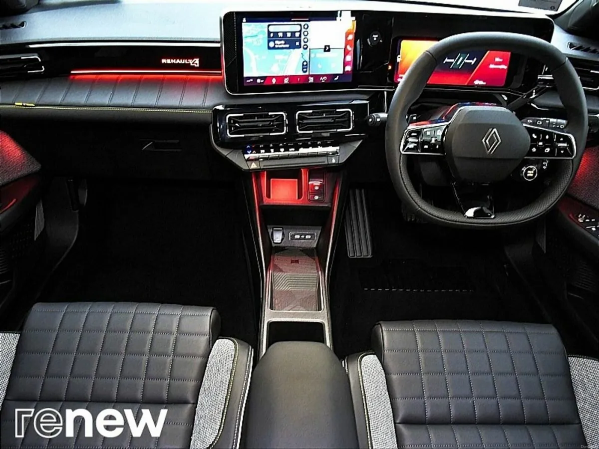 Renault 4 techno 52kWh 150hp DEMO - Image 3