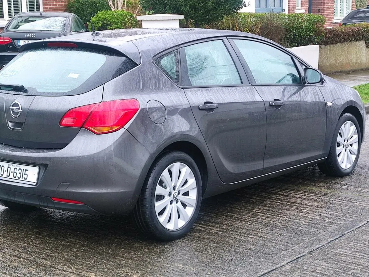 Opel Astra for sale super low mileage - Image 1