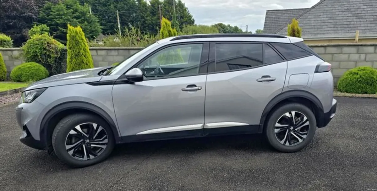 Peugeot 2008 Allure 1.2 Petrol (High Spec) - Image 3