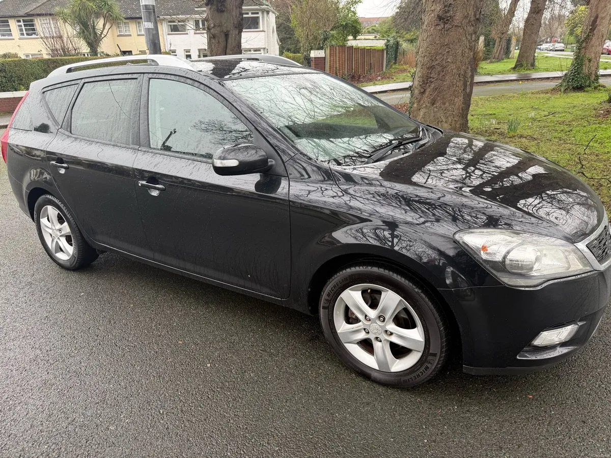2012 Kia Ceed estate nct 02/27 - Image 1