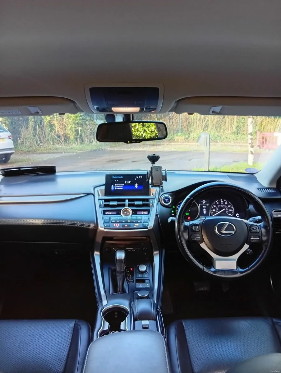 Lexus NX 2016 24900 euro - Image 3