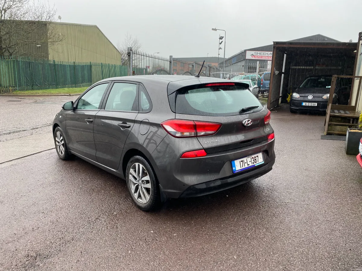 Hyundai i30 2017 SERVICE HISTORY - Image 4