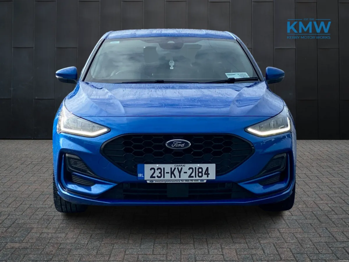 Ford Focus ST-LINE X 1.0T 125 M6 4DR - Image 3