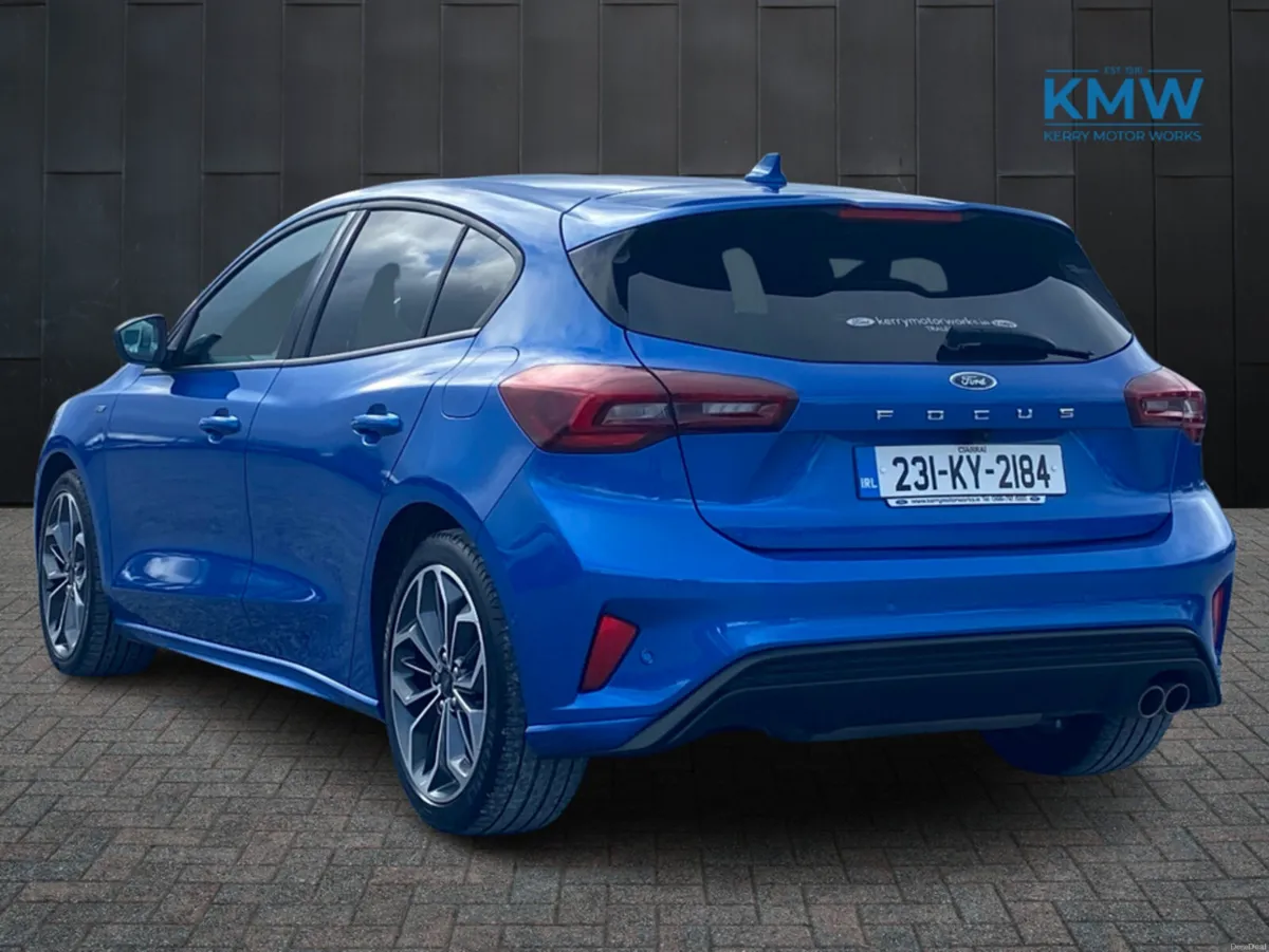 Ford Focus ST-LINE X 1.0T 125 M6 4DR - Image 4