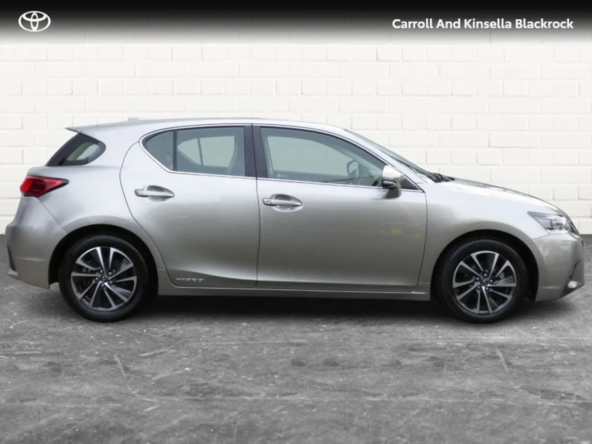 Lexus CT Hybrid Executive - Image 4