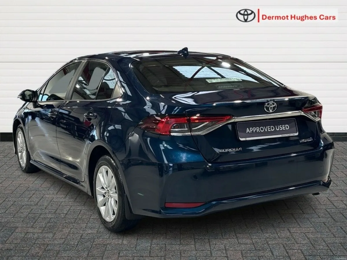 Toyota Corolla LUNA SALOON 4DR AUTO - Image 2