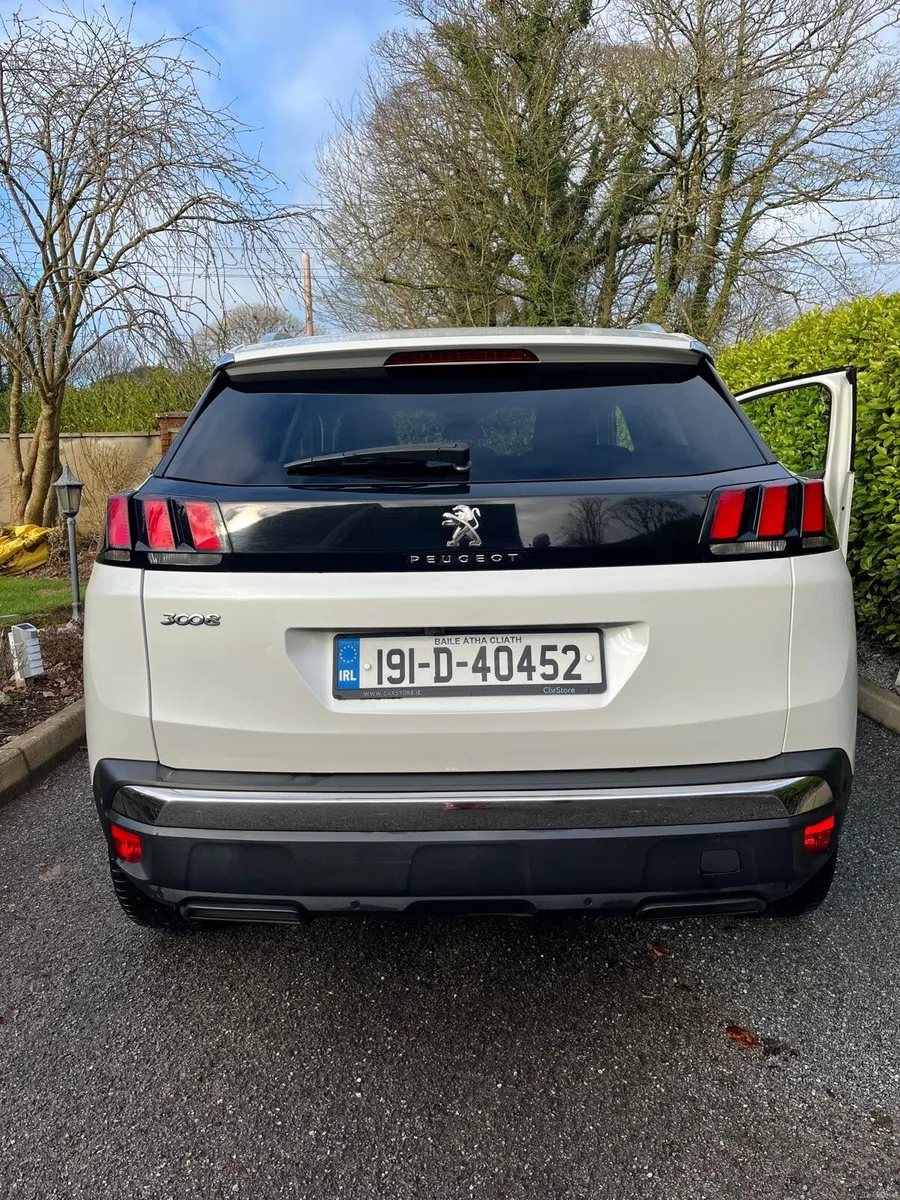 Peugeot 3008 2019 - Image 2