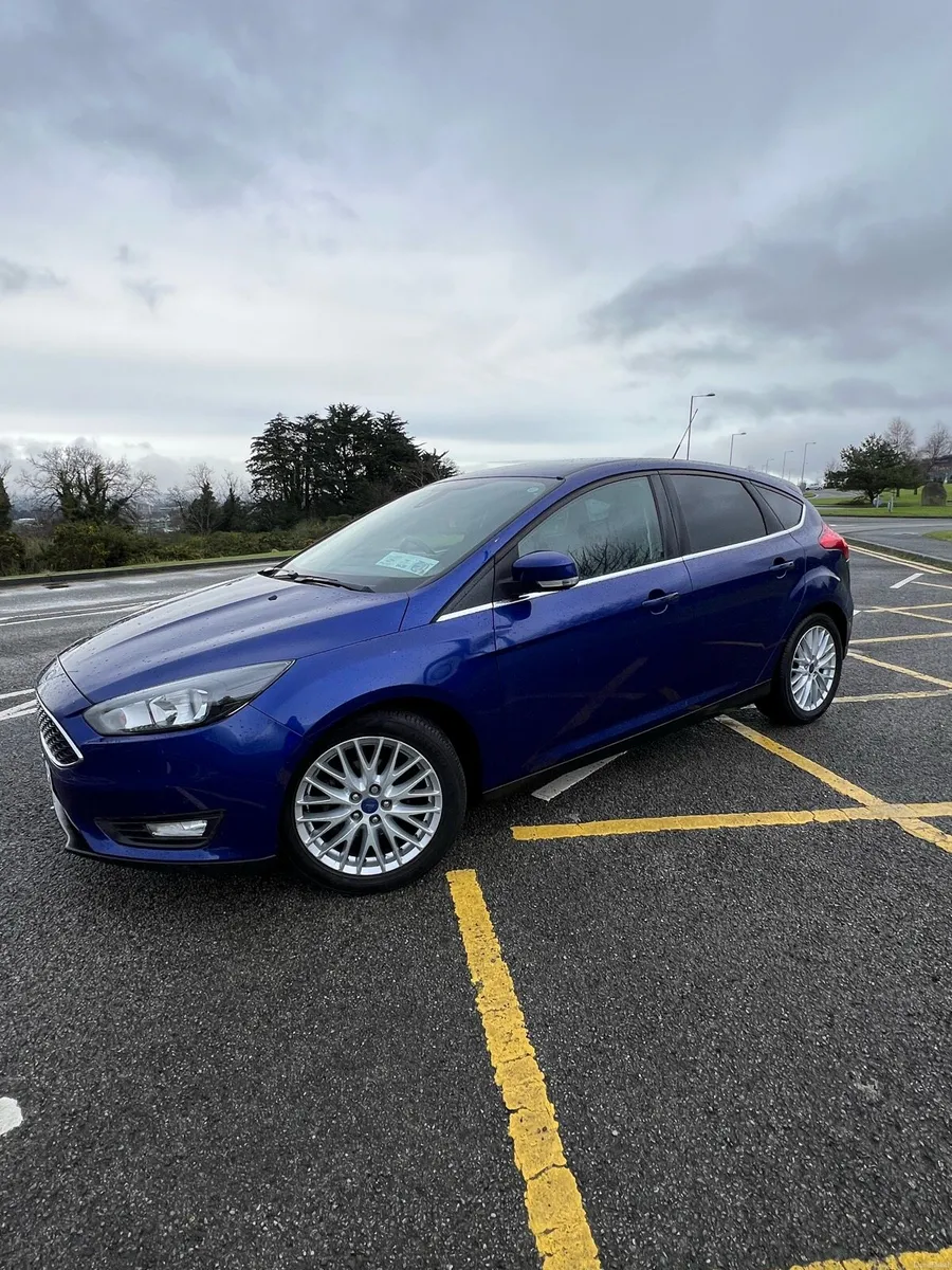 Ford Focus - Image 2