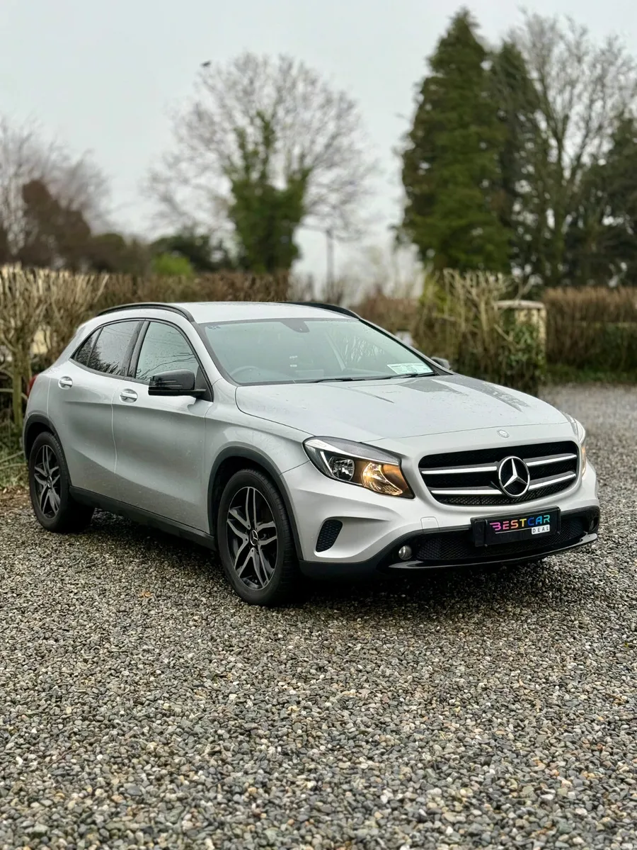 Mercedes-Benz GLA 180 CDI Urban - Image 2