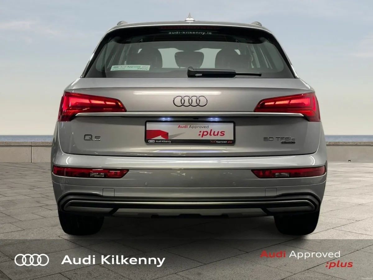 Audi Q5 50 TFSI e 299HP S Tronic Quattro SE with V - Image 6