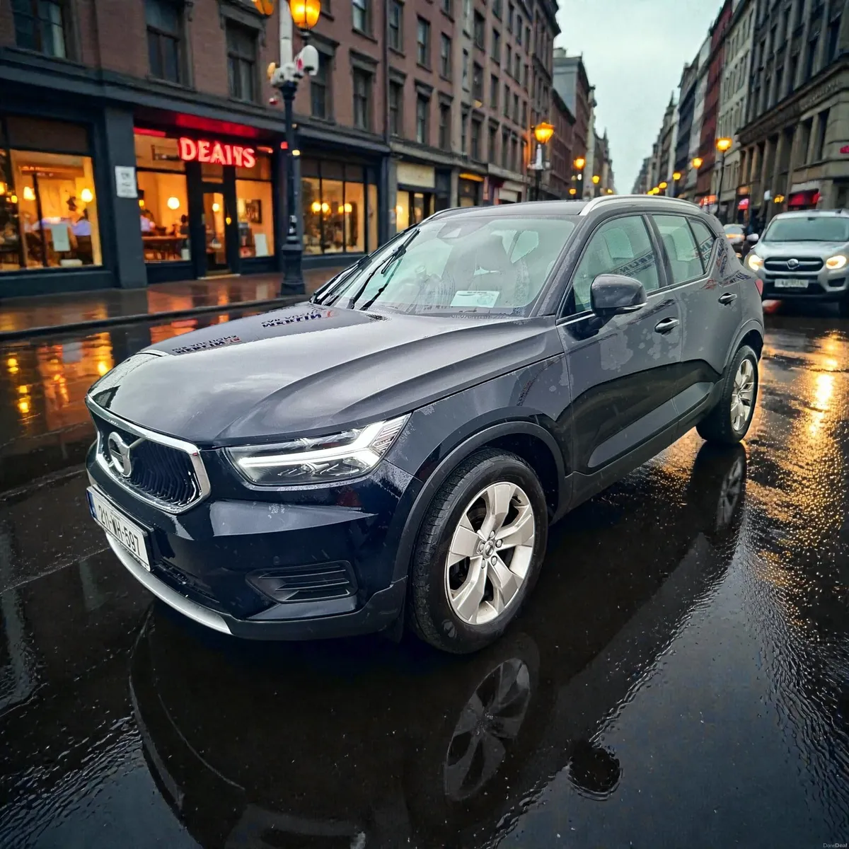 2021 Volvo XC40 D3 (150hp) Momentum Automatic - Image 1