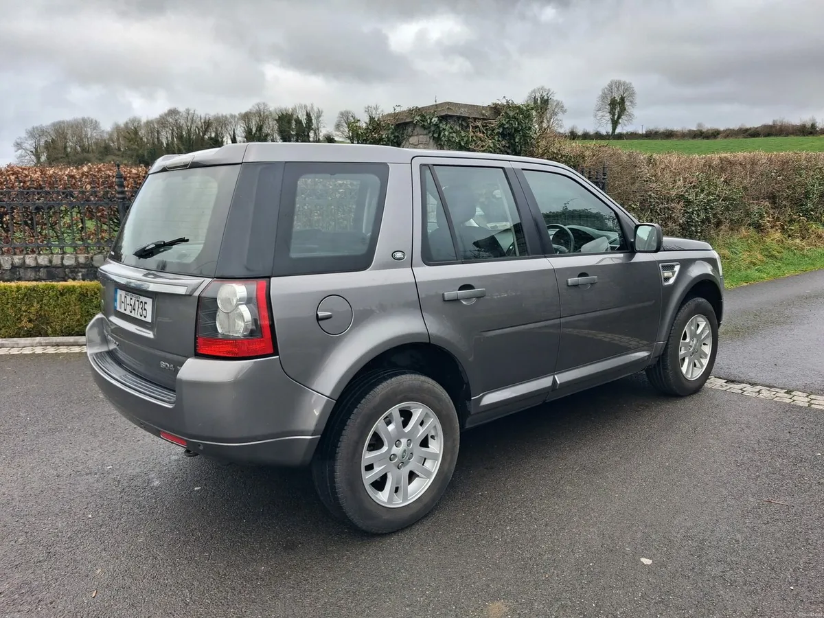 Freelander 2.2 Diesel Automatic only 69500miles - Image 2