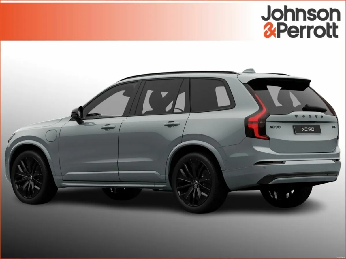 Volvo XC90 T8 455bhp AWD PHEV Plus Black Edition - - Image 3