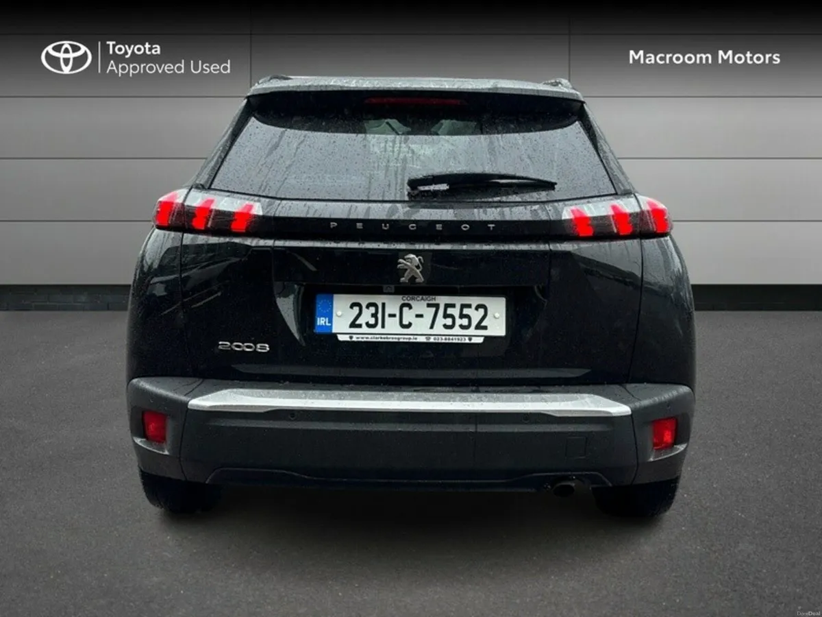 Peugeot 2008 ALLURE 1.2 100 6.4 4DR - Image 4