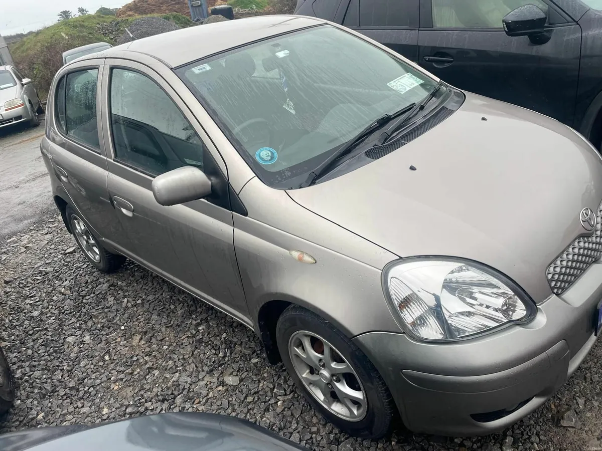 Toyota Yaris 2005 - Image 2