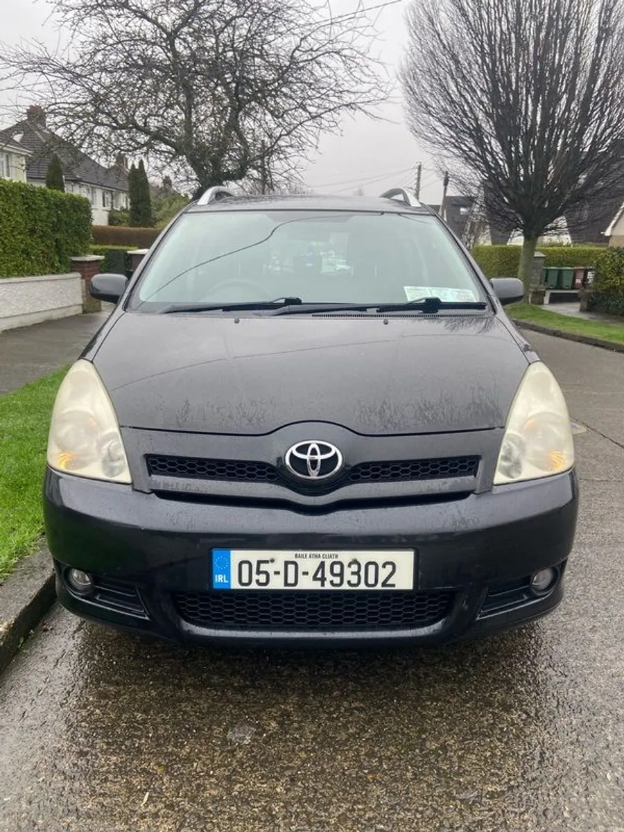 2005 Toyota Corolla Verso - Image 1