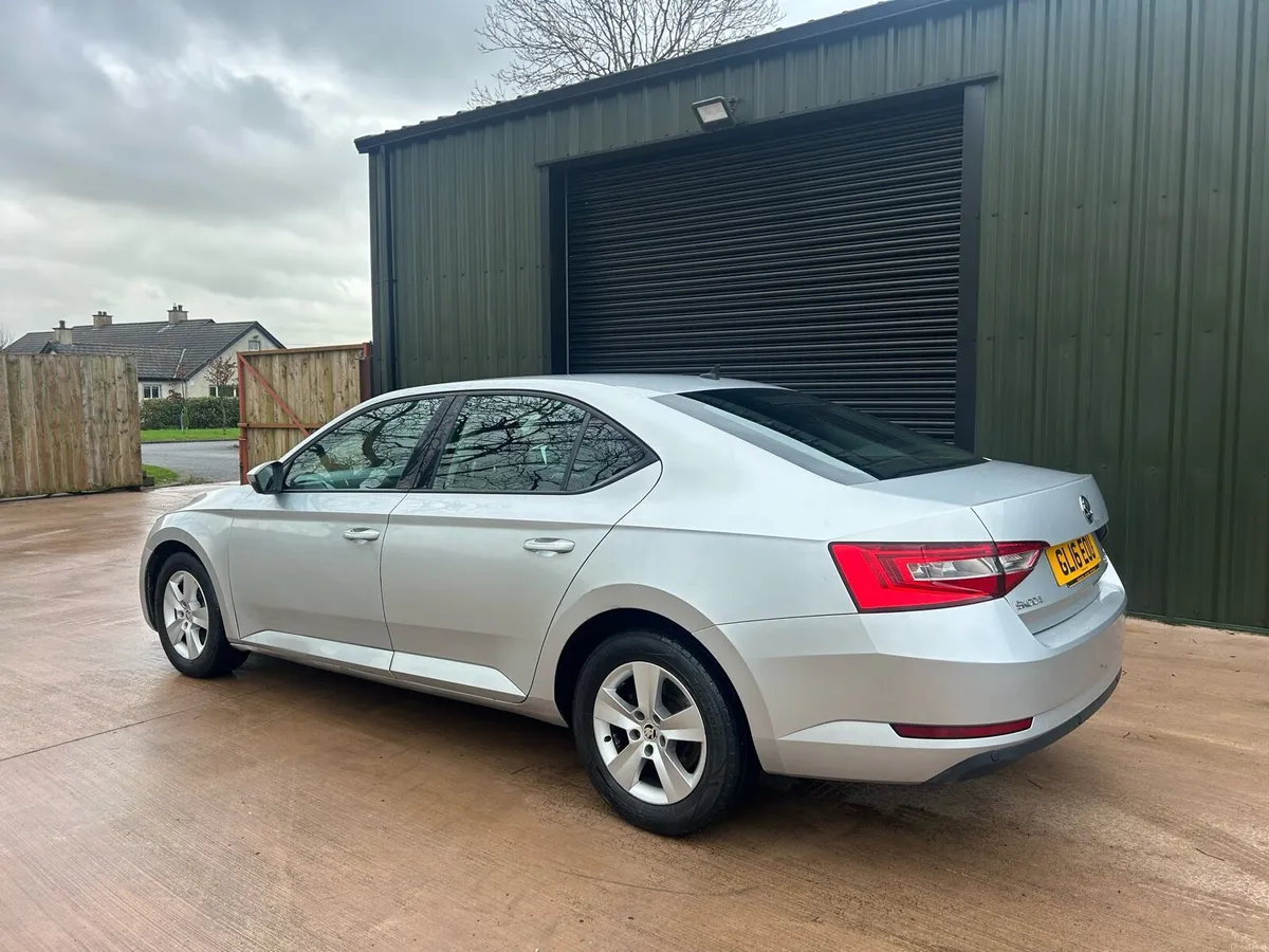 2016 Skoda Superb 1.6TDi S DSG 5dr - Image 4