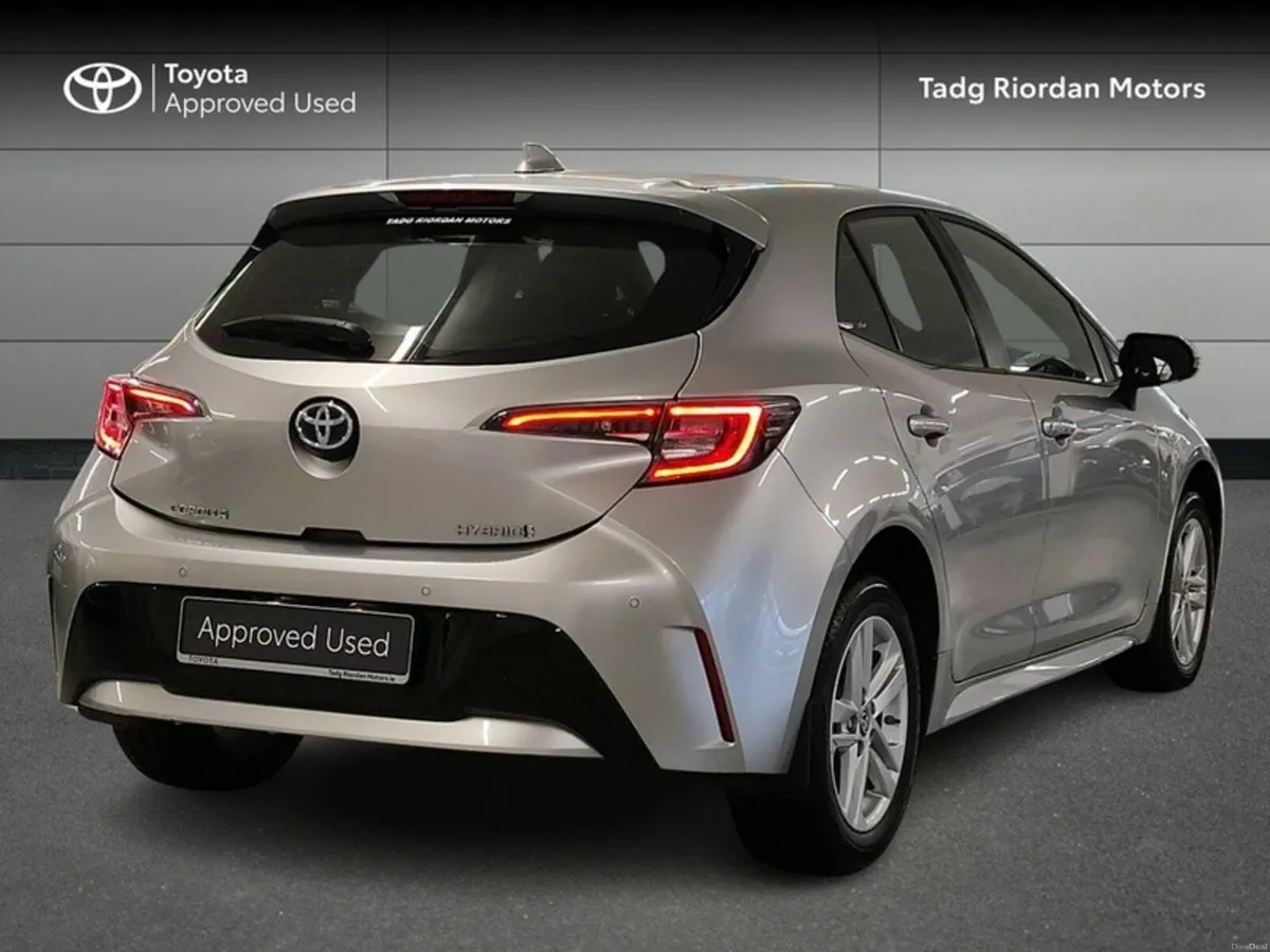 Toyota Corolla HYBRID LUNA H/B - Image 2
