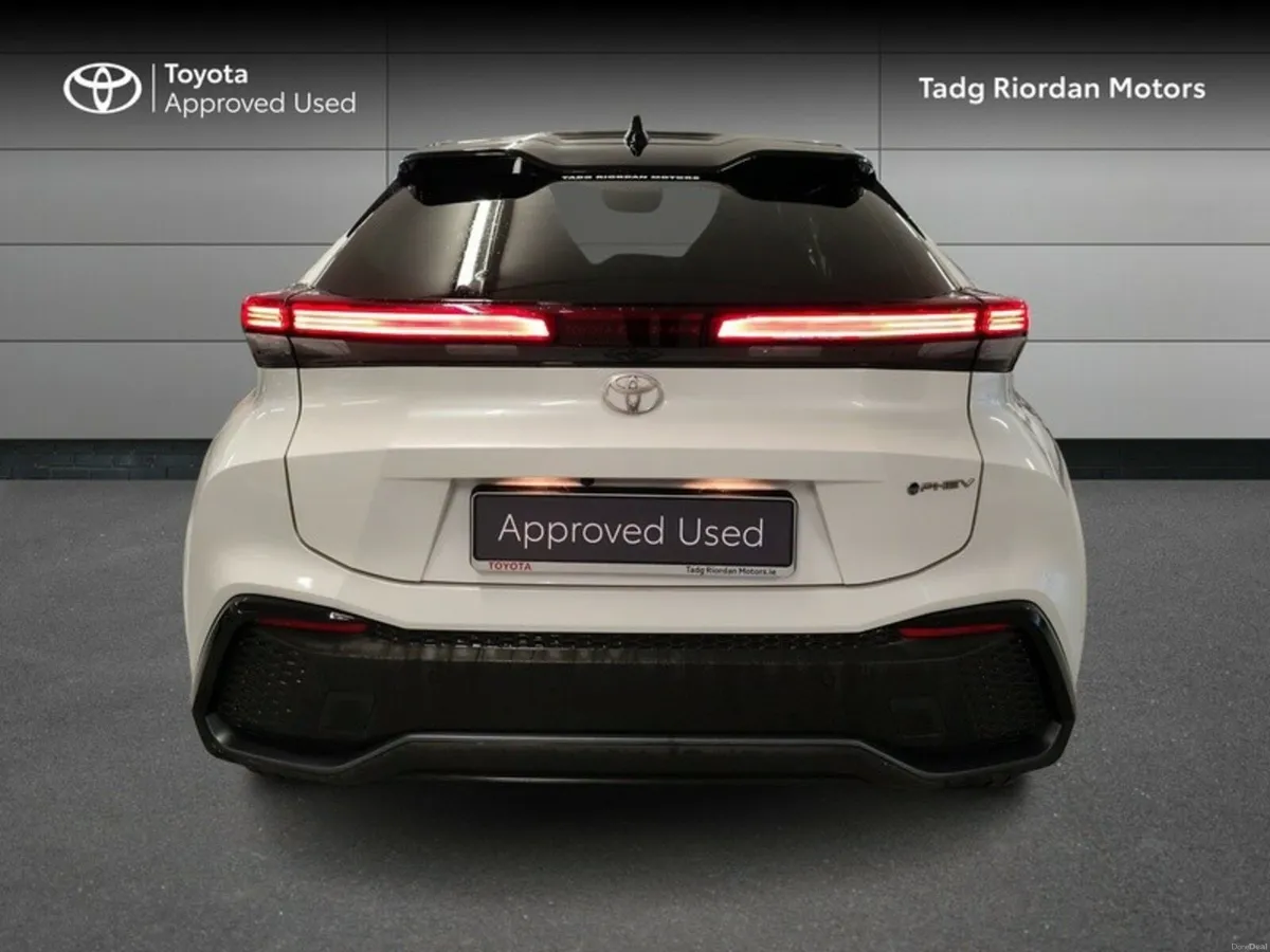 Toyota C-HR PHEV SOL - Image 4