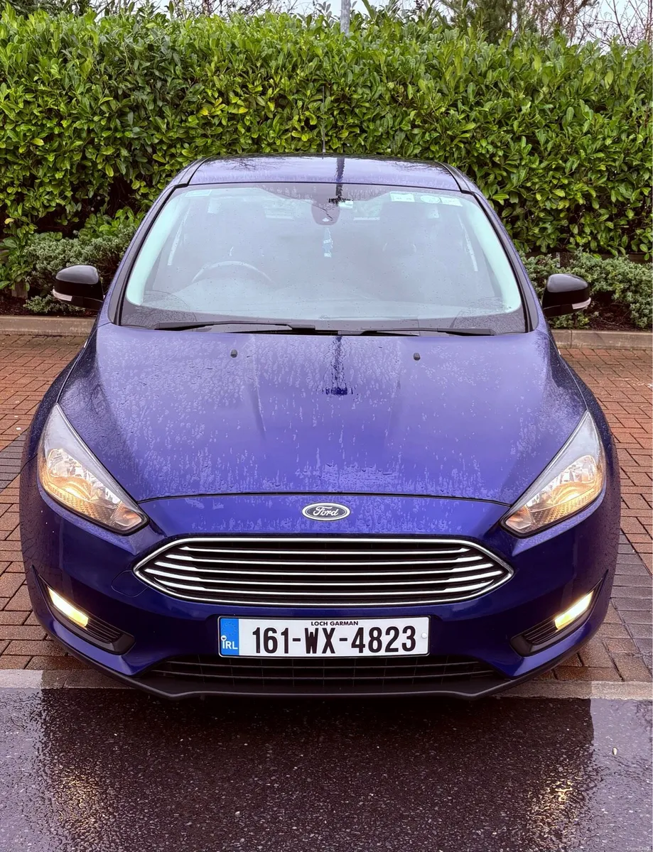 Ford Focus 1.0 T Zetec Ecoboost - Image 1