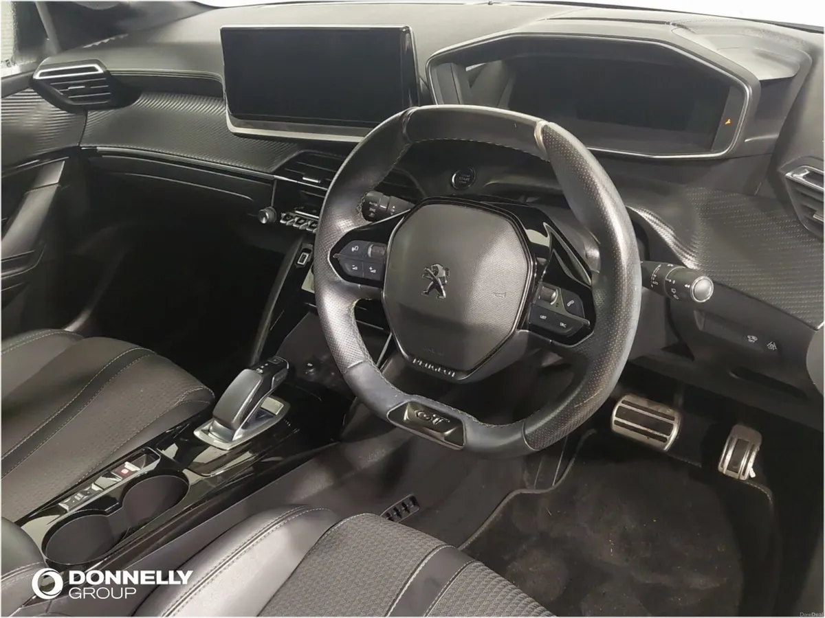 Peugeot 208 E- Electric Hatchback GT - Image 4