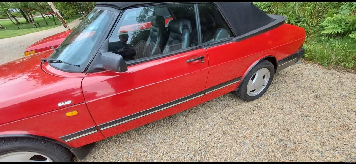 Saab 900i - Image 1