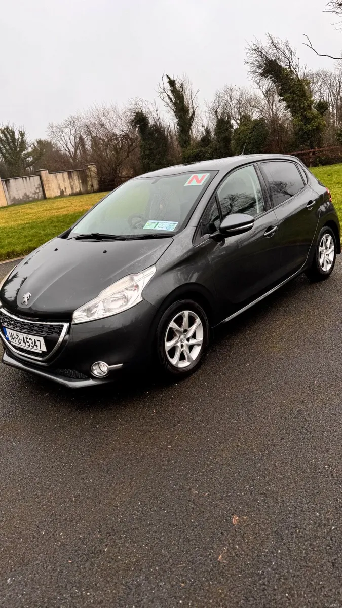 Peugeot 208 2014 - Image 1