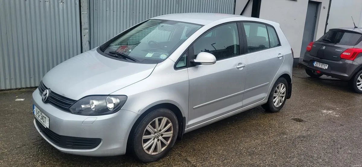 Volkswagen Golf 2011 - Image 1