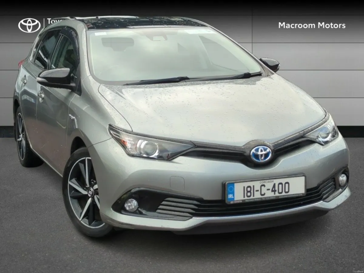 Toyota Auris AURIS HYBRID LUNA SPORT - Image 1