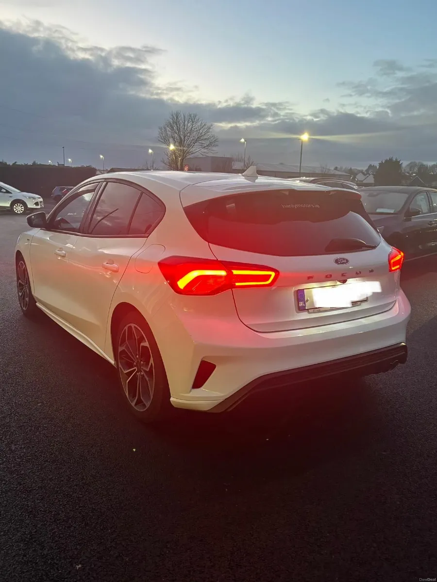 Ford Focus 2019 - Image 2
