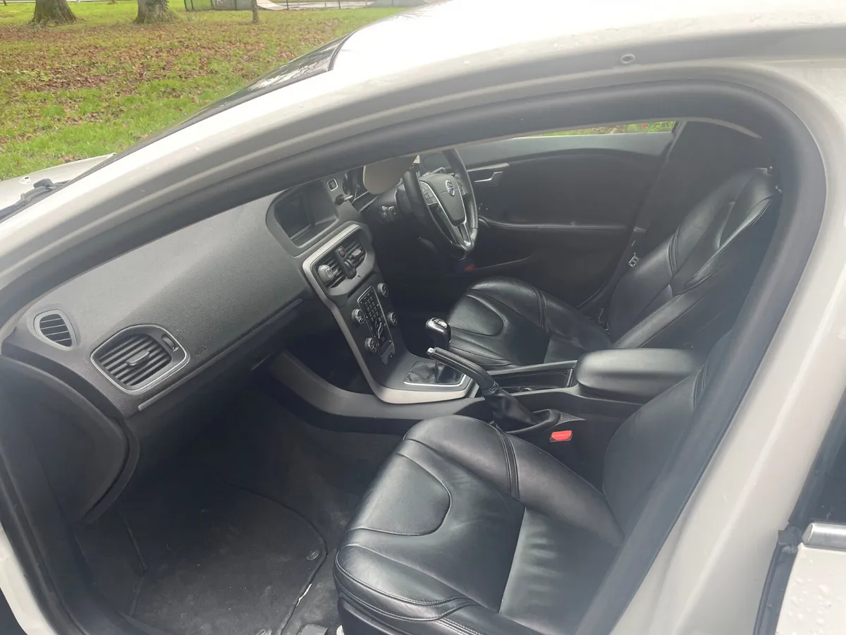 Volvo V40 2.0 diesel 2016(162) - Image 3