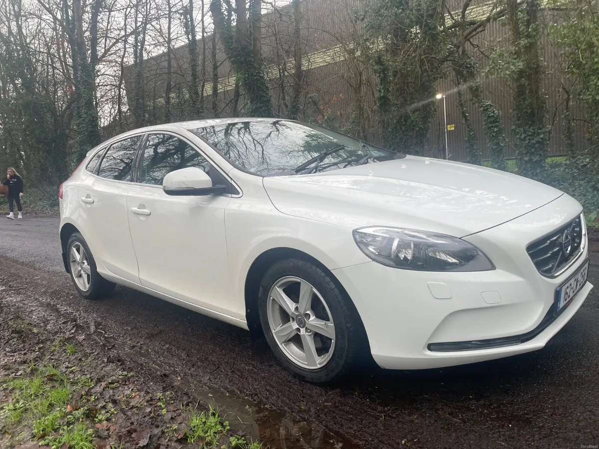 Volvo V40 2.0 diesel 2016(162) - Image 1