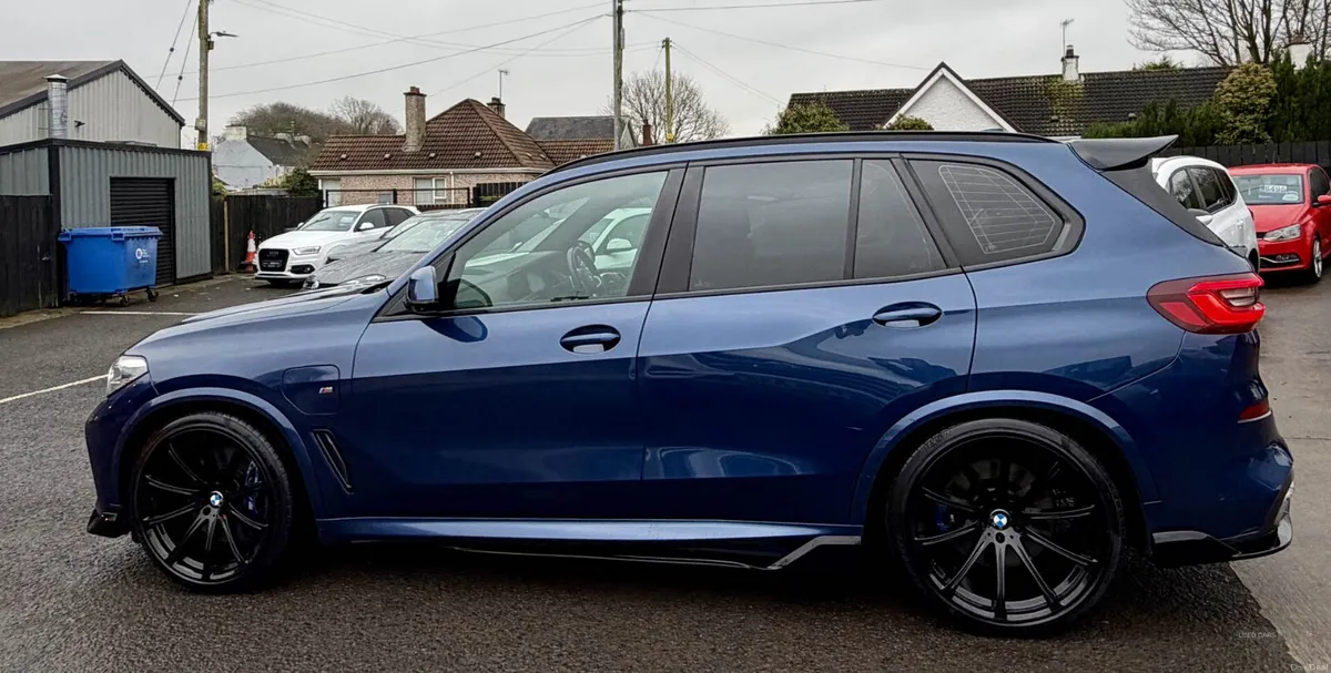 Oct 2020 BMW X5 xDrive45e M Sport 5dr Auto - Image 4
