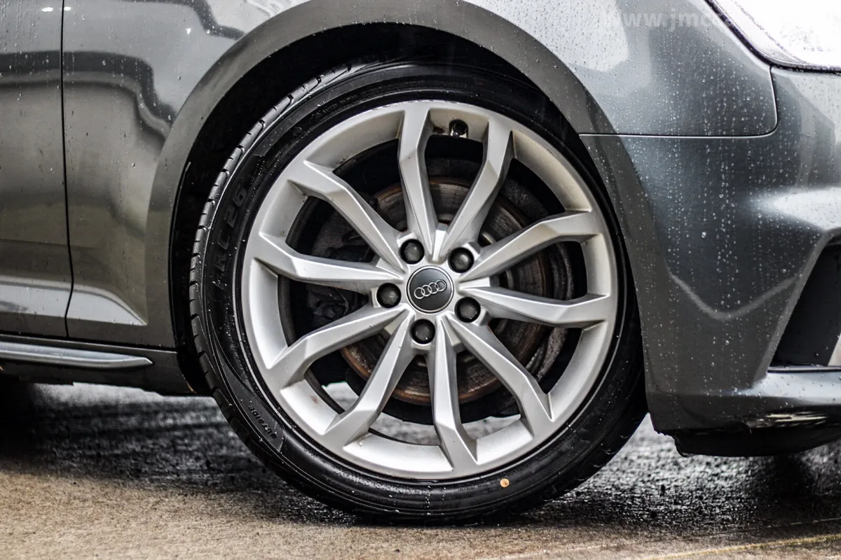 2016 AUDI A4 S-LINE DAYTONA GREY - Image 4