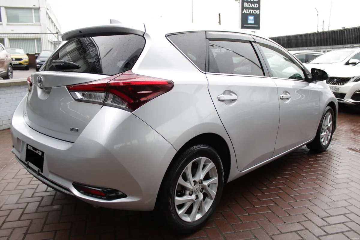 2016 TOYOTA AURIS - Image 4