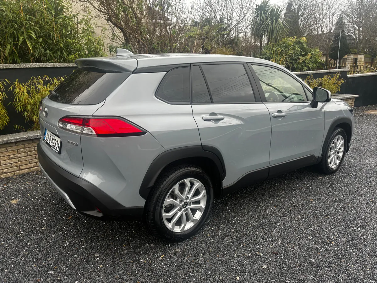Toyota Corolla Cross 2023 Hybrid Automatic - Image 4
