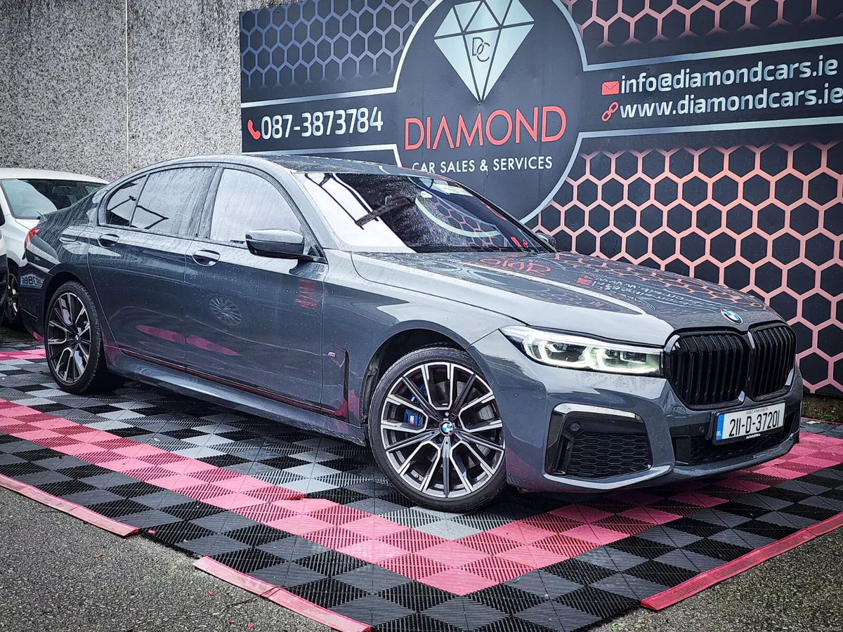 2021 BMW 7-Series M745e Petrol Plug-in Hybrid - Image 3